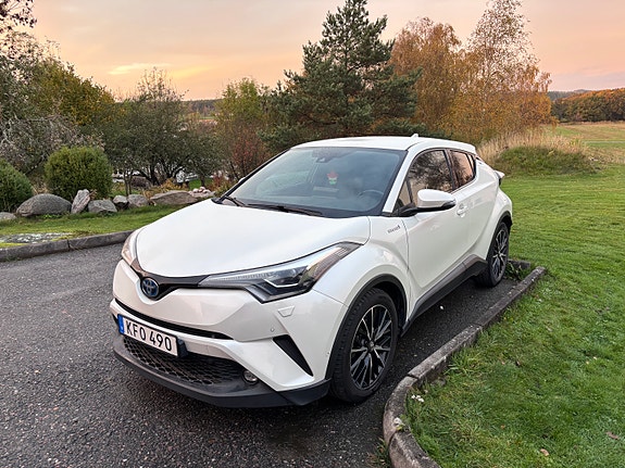 Toyota C-HR 5 of 7