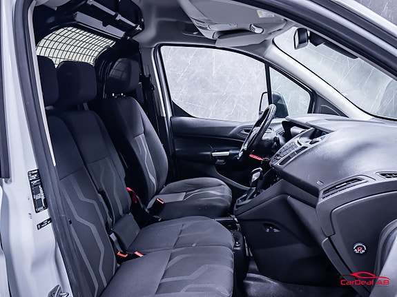 Ford Transit Connect 15 of 28