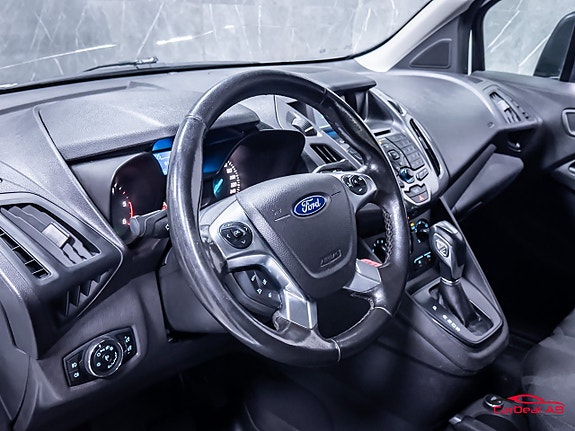 Ford Transit Connect 12 of 28