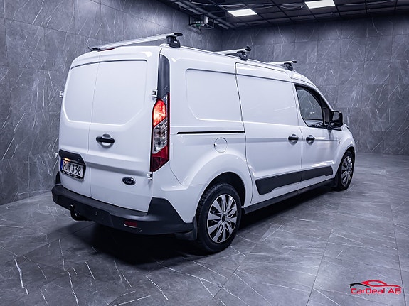 Ford Transit Connect 8 of 28
