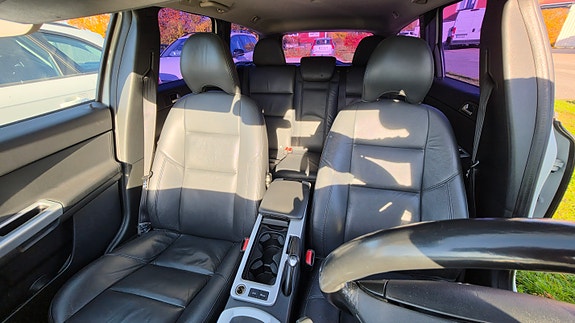 Volvo V50 5 of 7