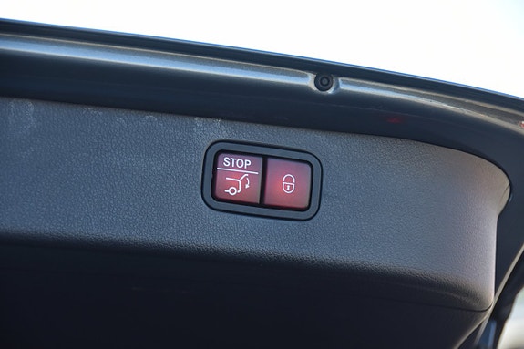 Mercedes-Benz C43 11 of 30