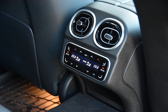 Mercedes-Benz C43 17 of 30