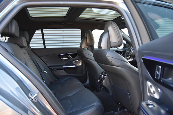 Mercedes-Benz C43 16 of 30