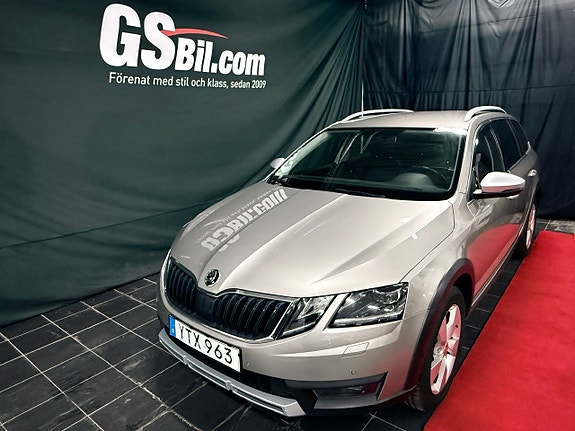 Skoda Octavia Scout 4 of 10