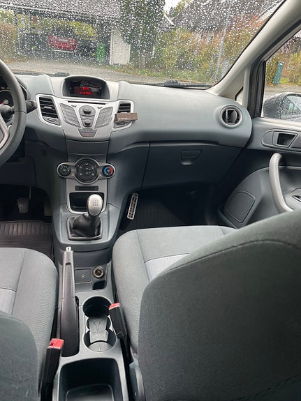 Ford Fiesta 9 of 9