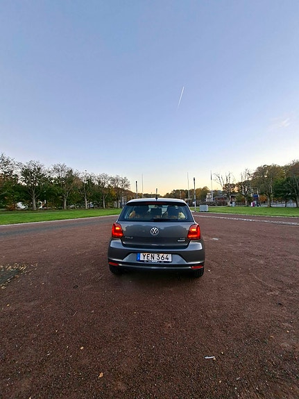 Volkswagen Polo 5 of 14
