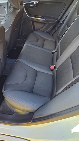 Volvo V60 5 of 7