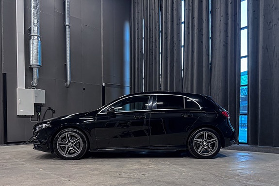 Mercedes-Benz A 250 e 3 of 17