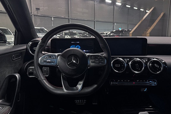Mercedes-Benz A 250 e 12 of 17