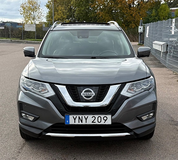 Nissan X-Trail 3 of 13