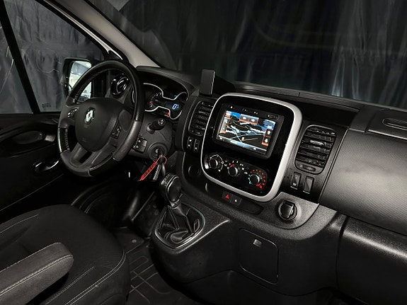 Renault Trafic 23 of 30