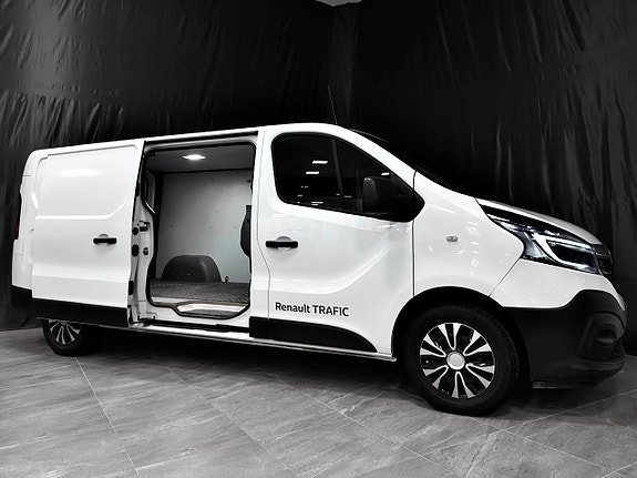 Renault Trafic 7 of 30