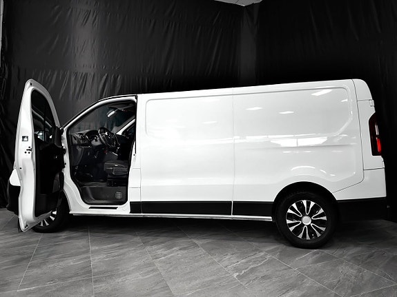 Renault Trafic 12 of 30