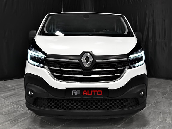 Renault Trafic 10 of 30