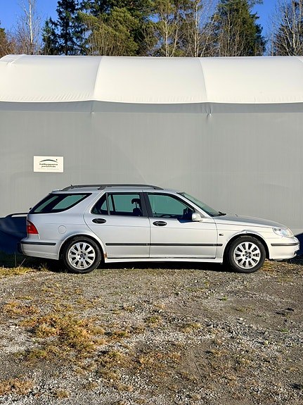 Saab 9-5 2 of 14