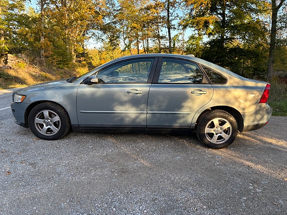 Volvo S40 3 of 6