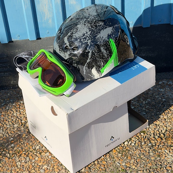 Product image 1 of 3