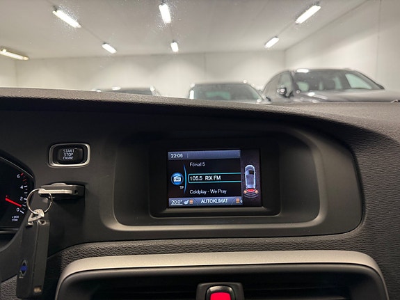 Volvo V40 21 of 30