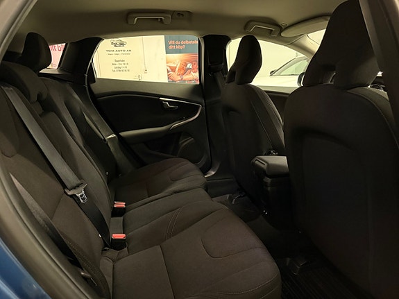 Volvo V40 15 of 30
