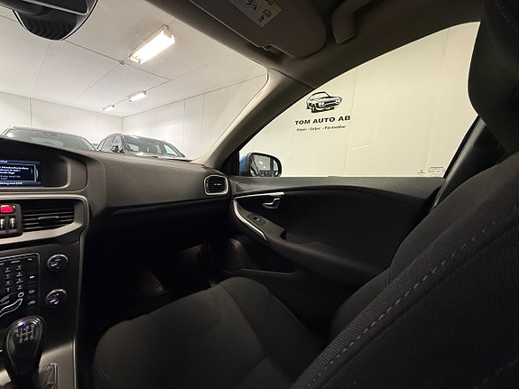 Volvo V40 28 of 30