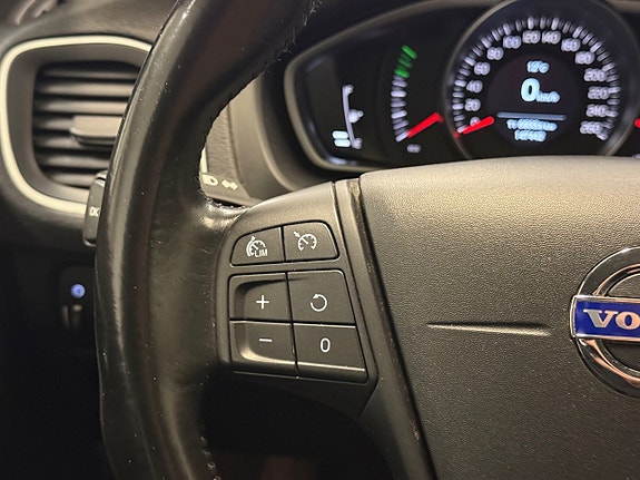 Volvo V40 18 of 30