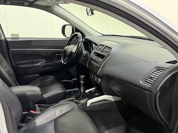 Mitsubishi ASX 13 of 16
