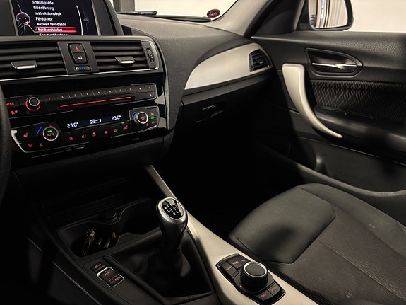 BMW 118i 27 of 30