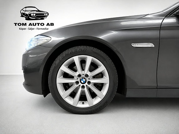 BMW 520d 3 of 30
