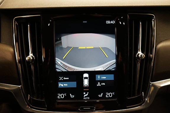 Volvo V90 Cross Country 13 of 17