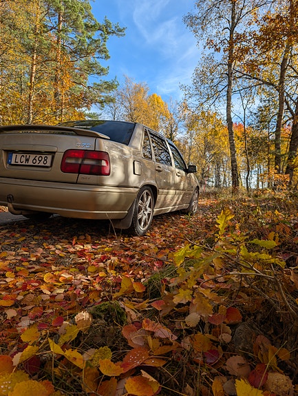 Volvo S70 2 of 4