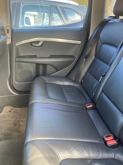 Volvo XC70 8 of 8