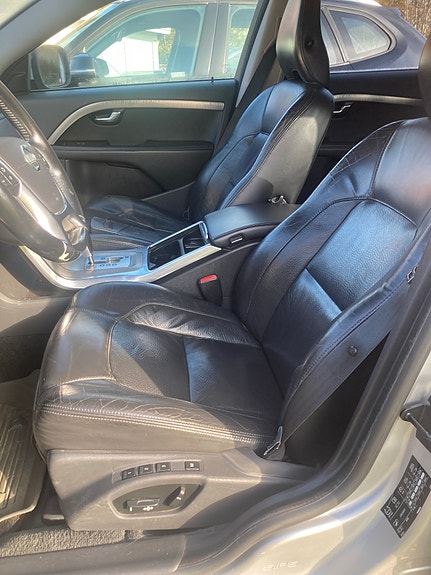 Volvo XC70 7 of 8