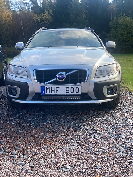 Volvo XC70 3 of 8