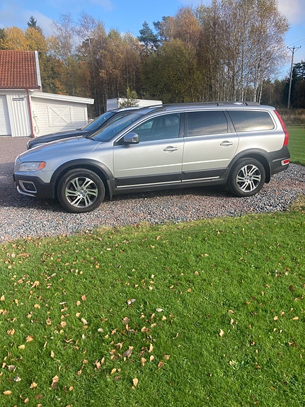 Volvo XC70 4 of 8