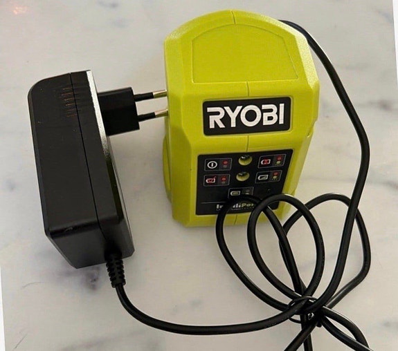 Product image 1 of 2