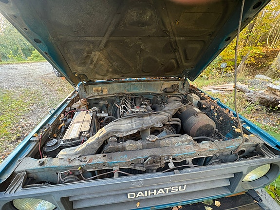 Daihatsu Rocky 9 of 9