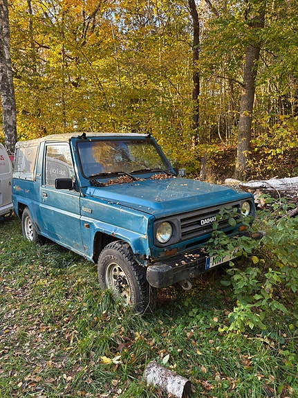 Daihatsu Rocky 6 of 9