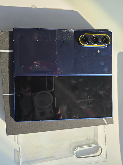 Product image 1 of 4