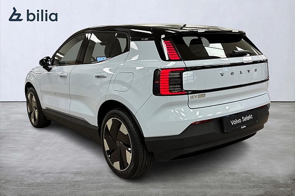 Volvo EX30 2 of 21