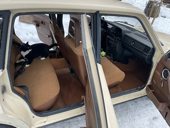 Volvo 244 7 of 8