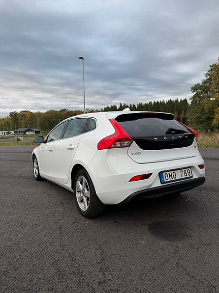Volvo V40 5 of 11