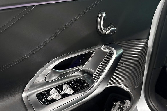 Mercedes-Benz GLC 400 17 of 21