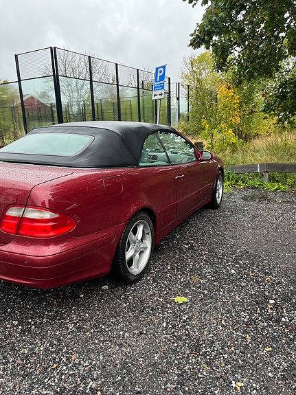 Mercedes-Benz CLK 230