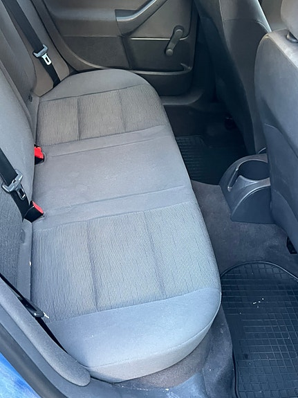 Volkswagen Golf V 8 of 9