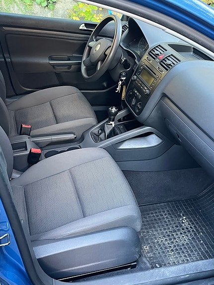 Volkswagen Golf V 7 of 9
