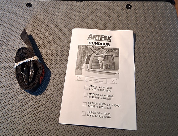 Product image 1 of 3