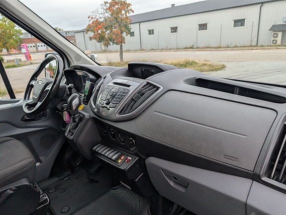 Ford Transit 18 of 30