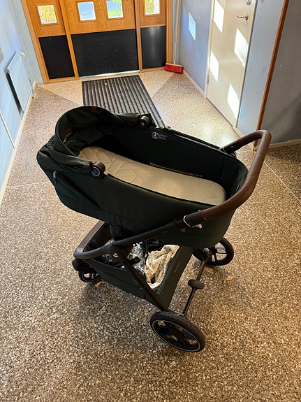Product image 1 of 6