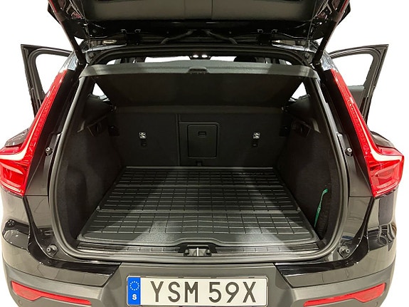 Volvo EX40 13 of 13